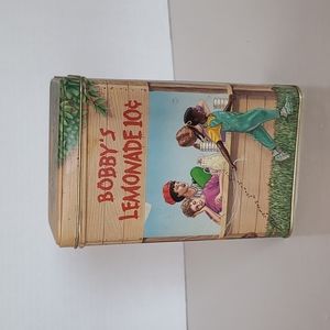 Vintage BOBBY'S  10 CENT & SHERI'S 5 CENT LEMONADE metal bank